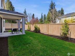 33 213th Place SW, Bothell WA 98021