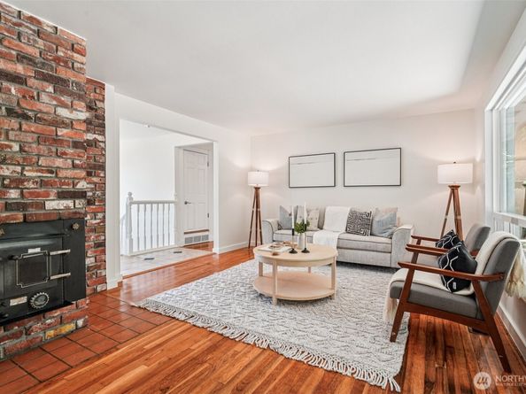 17841 4th Avenue NW, Shoreline WA 98177