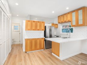 1501 E Spring Street 8, Seattle WA 98122