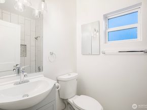 1501 E Spring Street 8, Seattle WA 98122