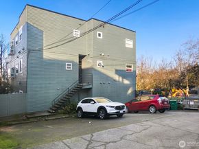 1501 E Spring Street 8, Seattle WA 98122