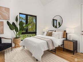 200 Shepard Way NW, Bainbridge Island WA 98110