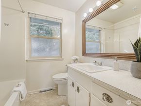 16436 16th Avenue SW, Burien WA 98166