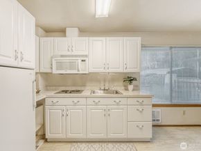 16436 16th Avenue SW, Burien WA 98166