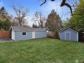 6545 10th Avenue NW, Seattle WA 98117