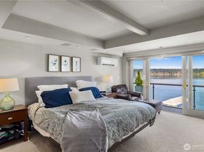 842 W Lake Sammamish Parkway SE, Bellevue WA 98008