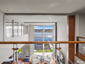 842 W Lake Sammamish Parkway SE, Bellevue WA 98008