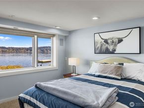 842 W Lake Sammamish Parkway SE, Bellevue WA 98008