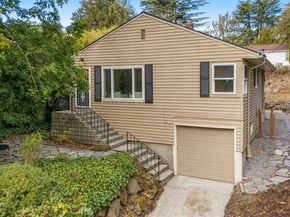 3928 S Pilgrim St, Seattle WA 98118
