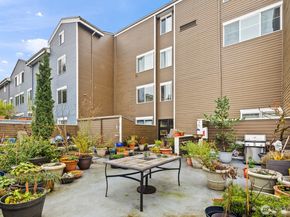 2350 10th Avenue E 227, Seattle WA 98102