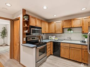 2350 10th Avenue E 227, Seattle WA 98102