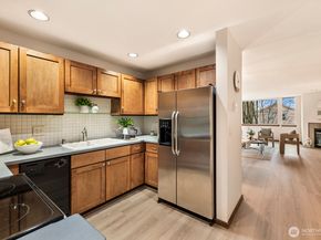 2350 10th Avenue E 227, Seattle WA 98102