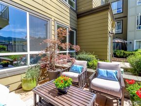 1840 25th Avenue NE 204, Issaquah WA 98029