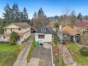285 Earlington Avenue SW, Renton WA 98057
