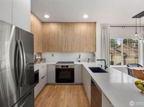 18638 NE 55th Way LL1863, Redmond WA 98052