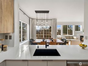 18638 NE 55th Way LL1863, Redmond WA 98052