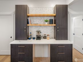 1616 21st Avenue, Seattle WA 98122