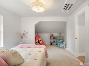 1616 21st Avenue, Seattle WA 98122