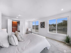 3228 21st Avenue W 300, Seattle WA 98199