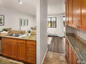 10330 SE 6TH Street A2, Bellevue WA 98004