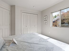 15743 NE 95th Way 53, Redmond WA 98052