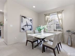 15743 NE 95th Way 53, Redmond WA 98052