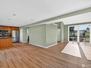 12228 Dayton Avenue N, Seattle WA 98133