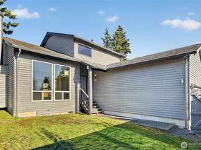 12228 Dayton Avenue N, Seattle WA 98133