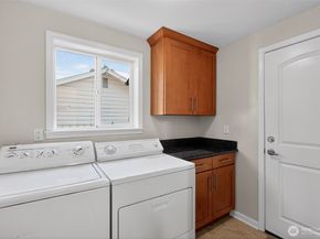 12228 Dayton Avenue N, Seattle WA 98133