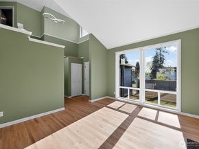 12228 Dayton Avenue N, Seattle WA 98133