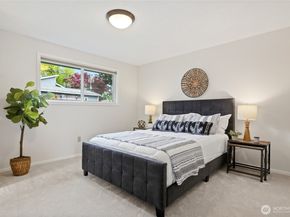 12018 NE 136th Place, Kirkland WA 98034