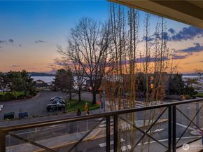 210 Market Street 303, Kirkland WA 98033