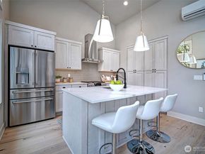 436 20th Ave, Kirkland WA 98033