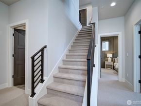436 20th Ave, Kirkland WA 98033