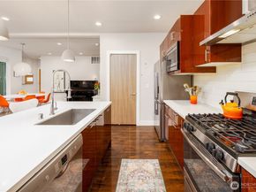 13114 SE 219th Place, Kent WA 98031