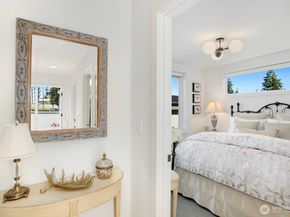 12734 B 7th Avenue NW, Seattle WA 98177