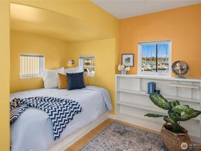 2466 Westlake Avenue N 19, Seattle WA 98109