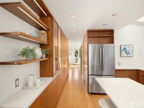 2466 Westlake Avenue N 19, Seattle WA 98109