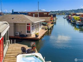 2466 Westlake Avenue N 19, Seattle WA 98109