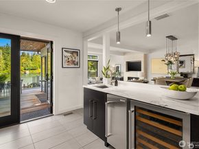 5482 Fletcher Landing NE, Bainbridge Island WA 98110