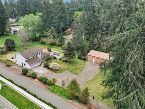19832 156th Avenue NE, Woodinville WA 98072
