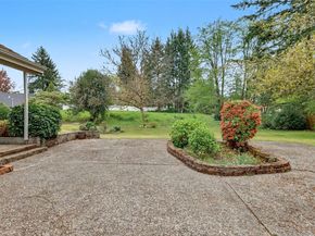 19832 156th Avenue NE, Woodinville WA 98072