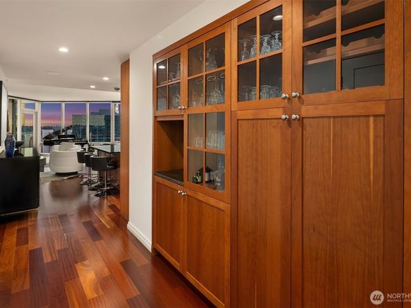 10700 NE 4th Street 3106, Bellevue WA 98004