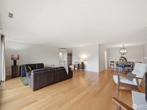 2565 Dexter Avenue N 103, Seattle WA 98109