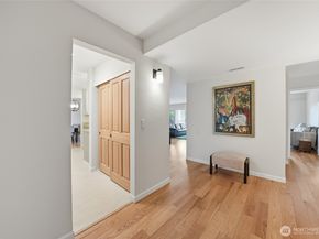 2565 Dexter Avenue N 103, Seattle WA 98109
