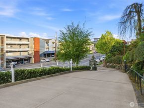 2565 Dexter Avenue N 103, Seattle WA 98109
