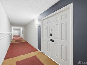 2565 Dexter Avenue N 103, Seattle WA 98109