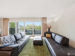 2565 Dexter Avenue N 103, Seattle WA 98109
