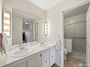 2565 Dexter Avenue N 103, Seattle WA 98109