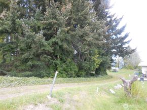 1239 Colchester Drive E, Port Orchard WA 98366